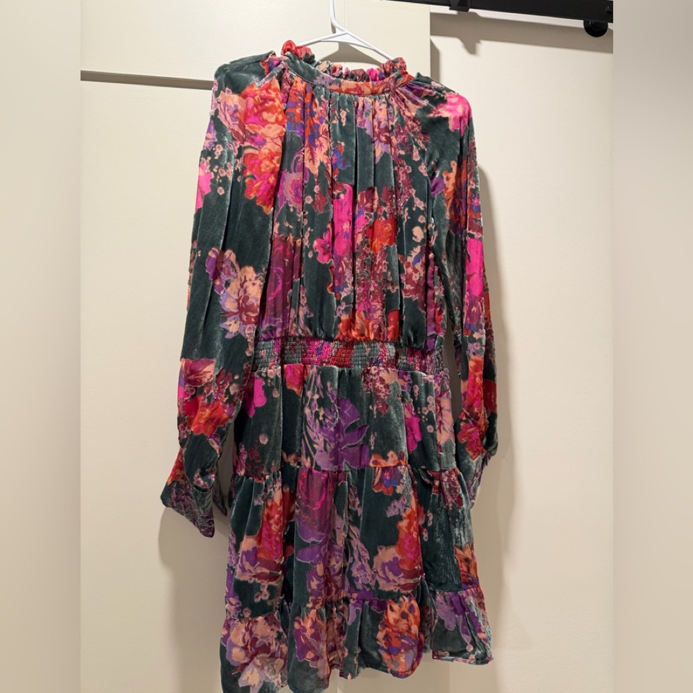 Floral Velvet Dress - Picture 2 of 3